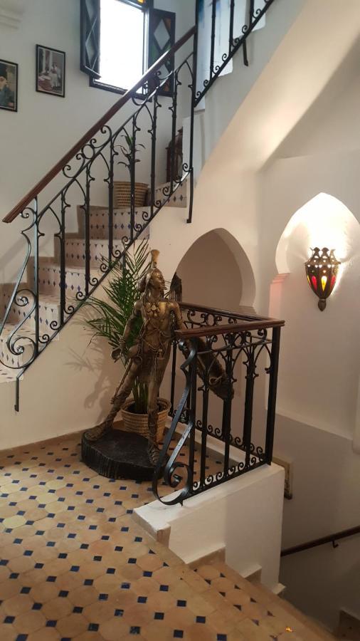 Dar Tinjaa Bed and breakfast
