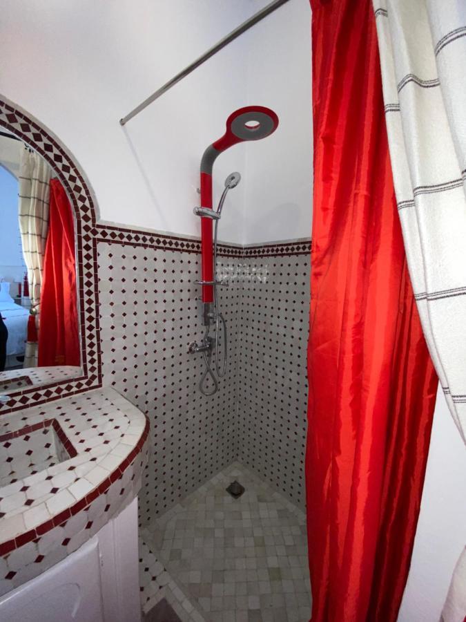 Dar Tinjaa 3* Tánger